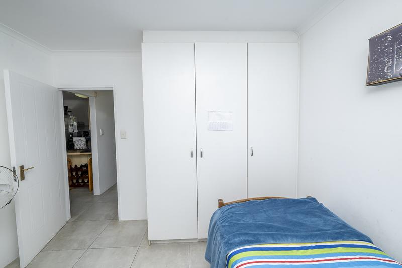 3 Bedroom Property for Sale in Uitzicht Western Cape